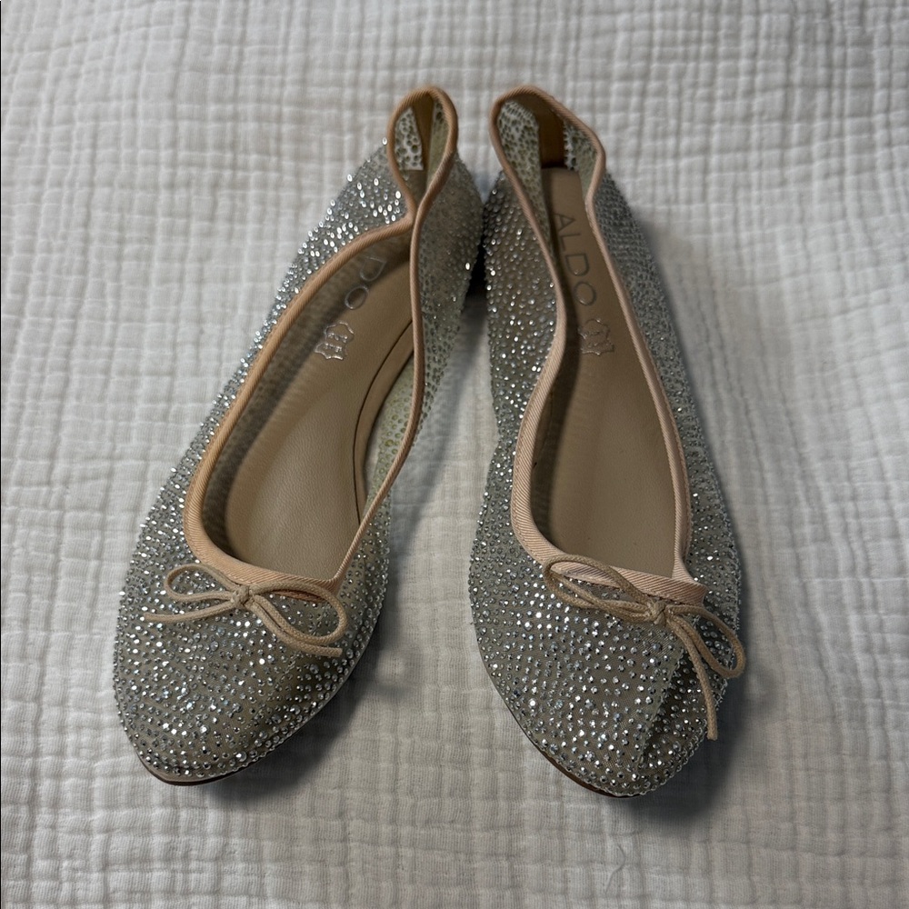 Aldo Sparkling Silver Flats with Bow Size 6